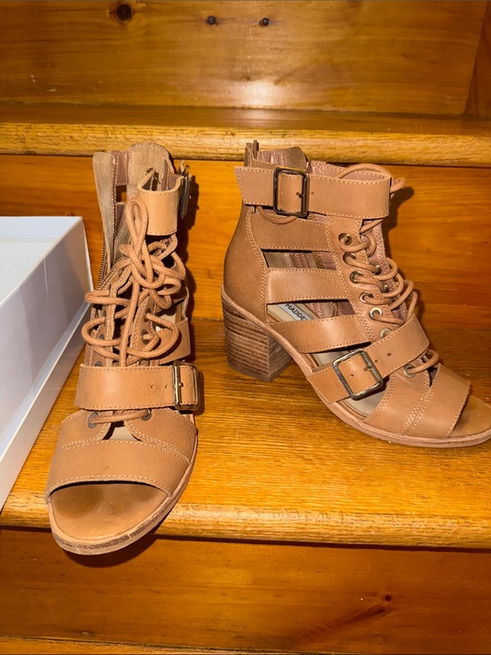 Steve Madden Shoes - Steve Madden Women's Tan Strappy Block Heel Sandals